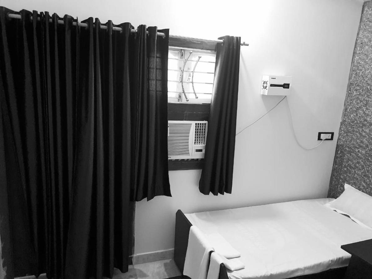 Madhuvatika Patna (Bihar) Buitenkant foto